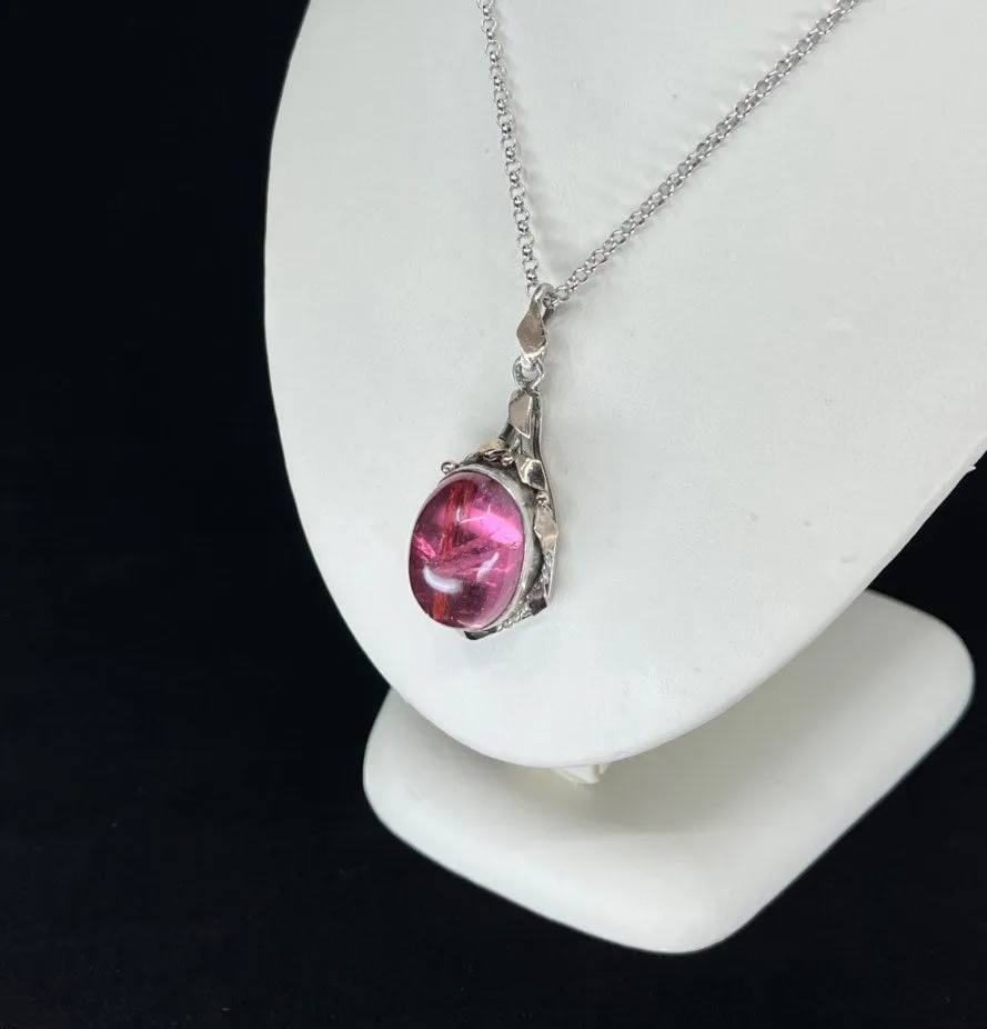 1920s Oval Cabochon Cut Pink Tourmaline Pendant