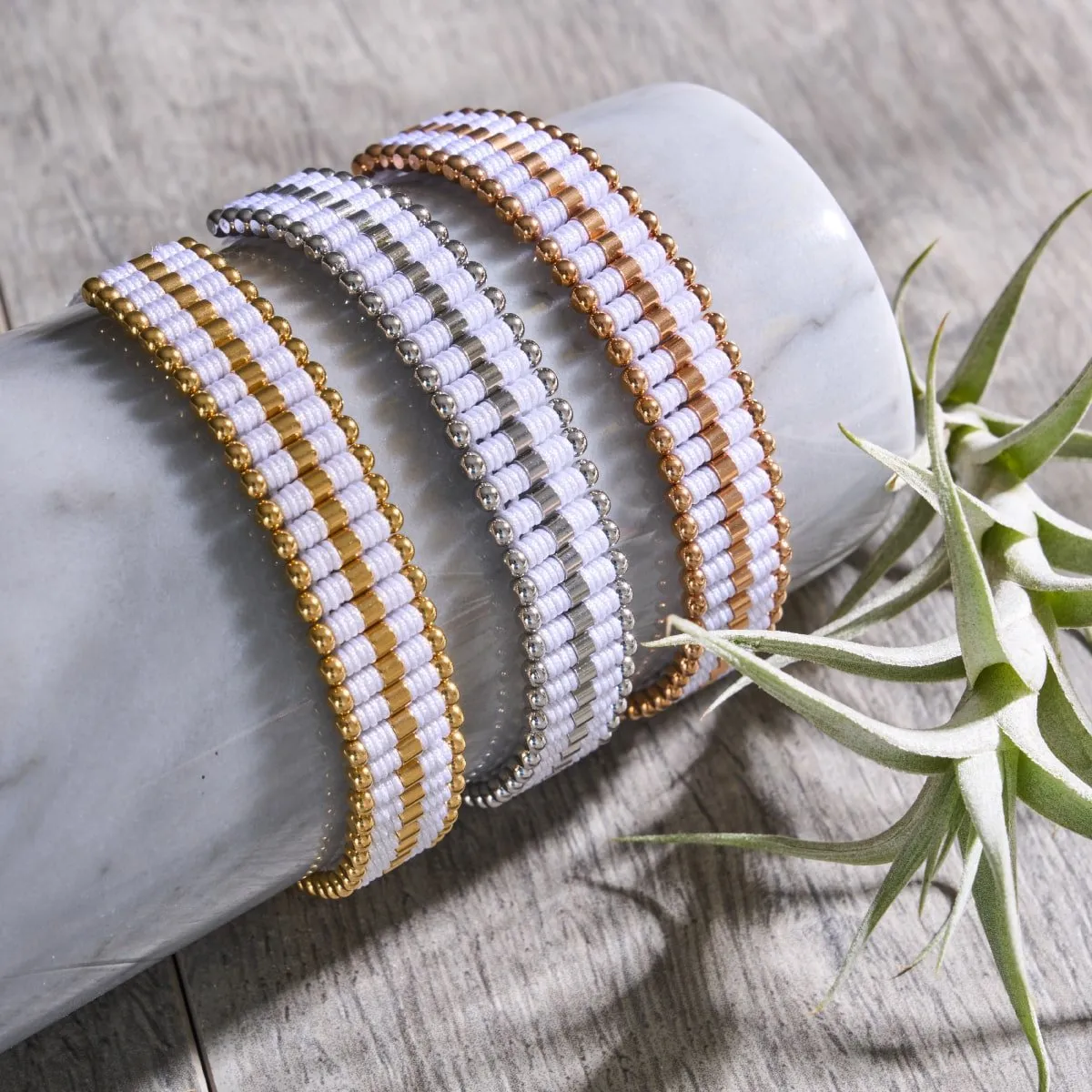 Amici | Silver | White | Macrame Bracelet