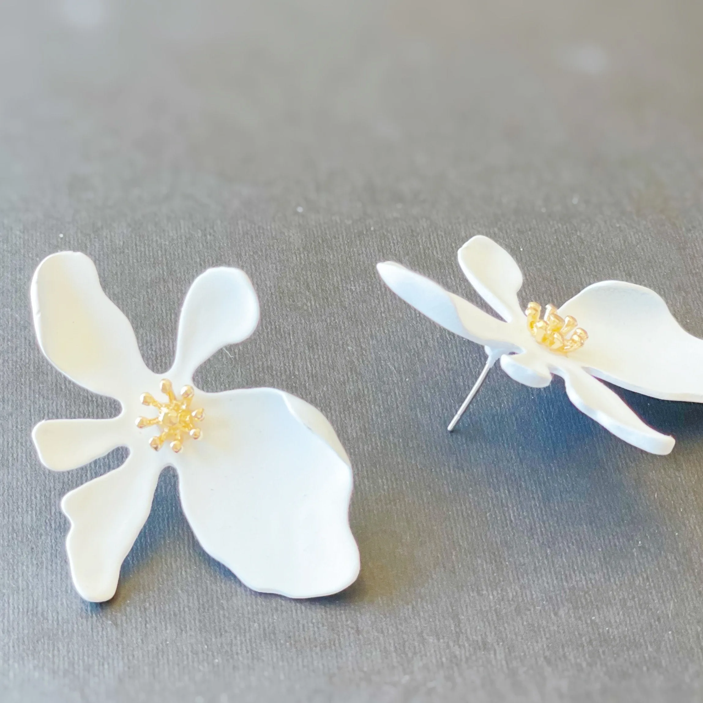 Exotic Bloom Flower Design Earrings