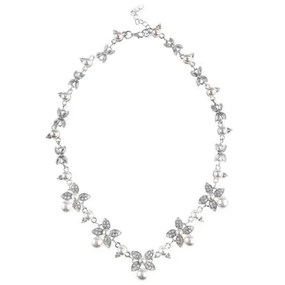 Fathion Charming Pearl Flowers Plated Necklace