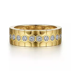 Orion 14K Yellow Gold Diamond Band with Hexagon Pattern by Gabriel & Co.