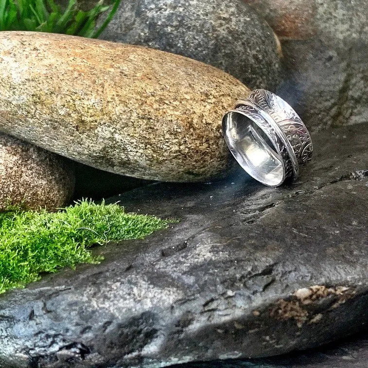 Sterling silver, spinner ring. UK size O