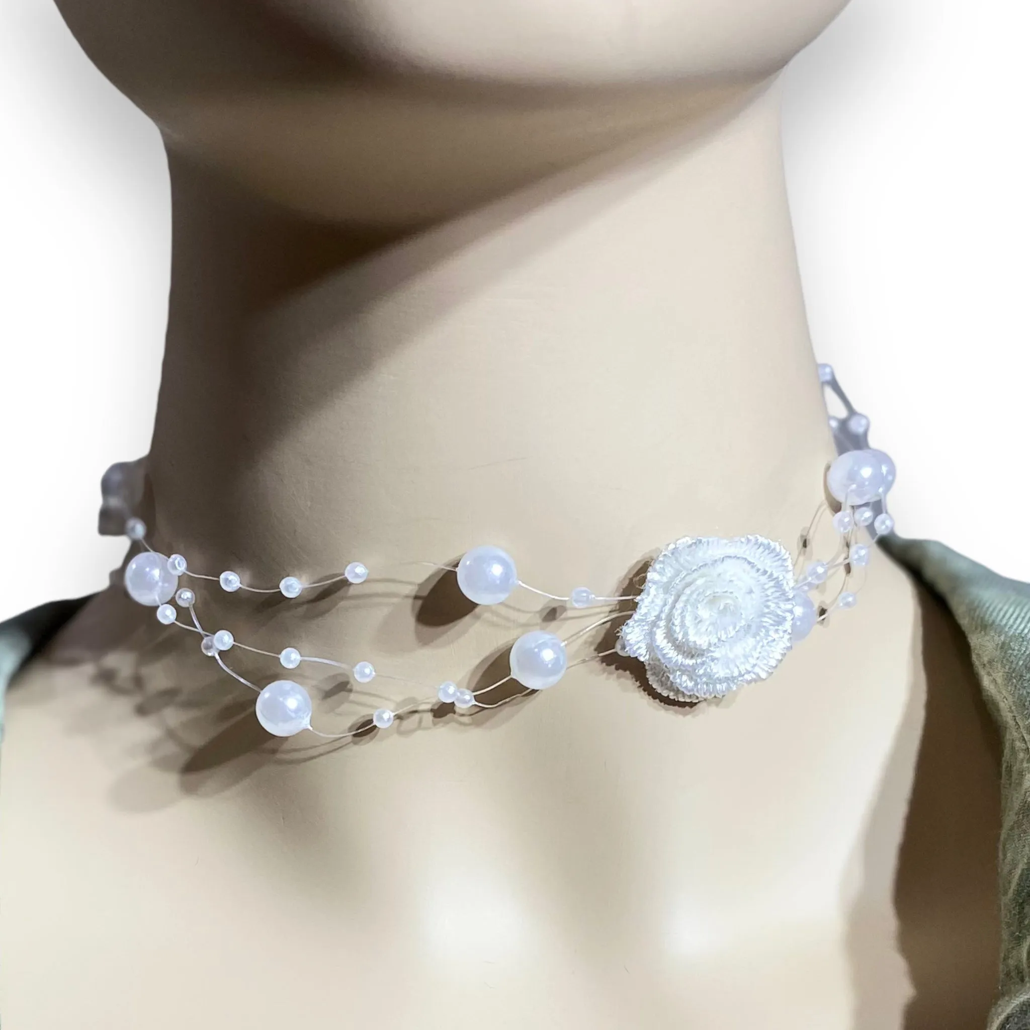 White Rose Pearl Choker Necklace